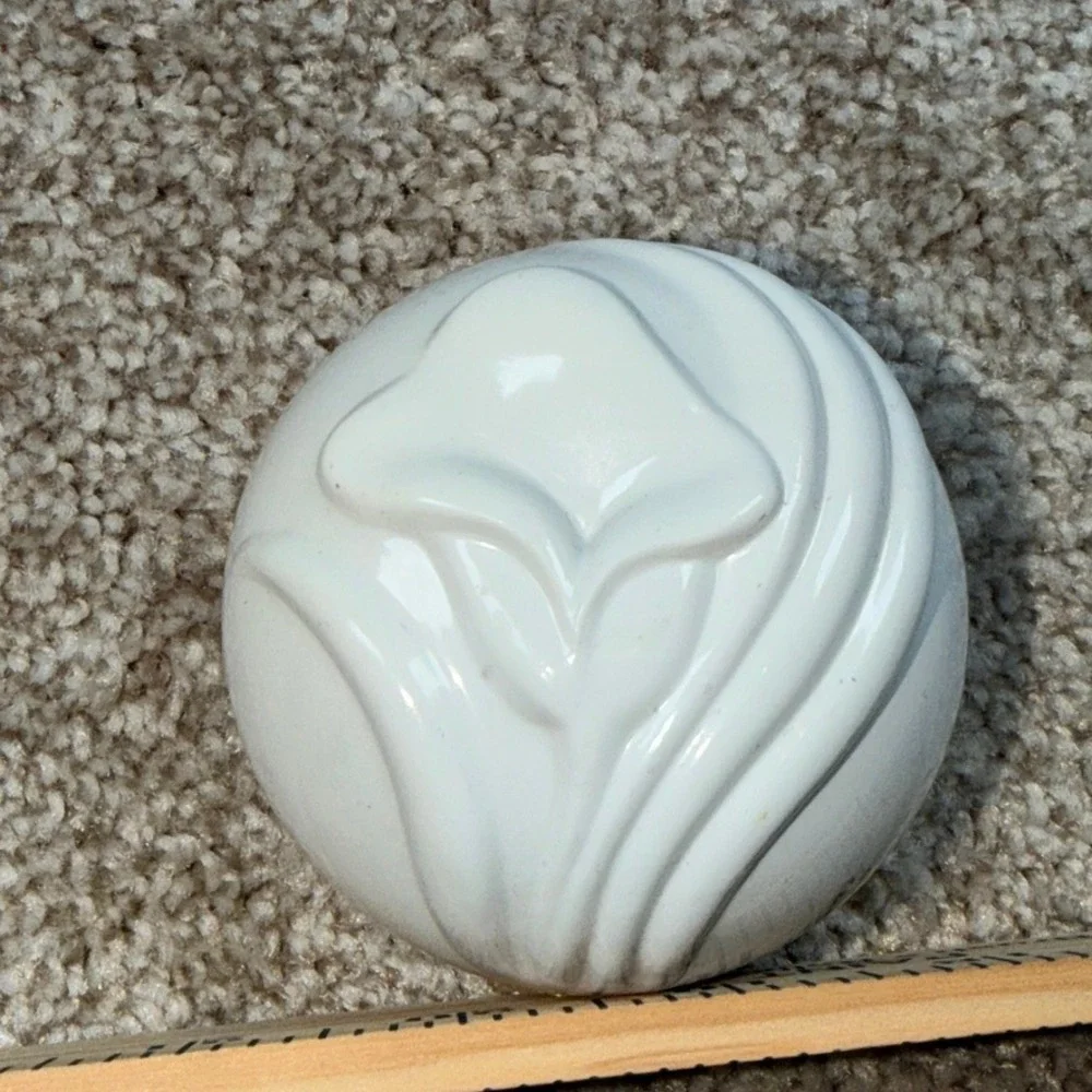 Vintage Juvena Fleurance Savon Swiss Bar Soap 125g with Floral Clam Shell Case